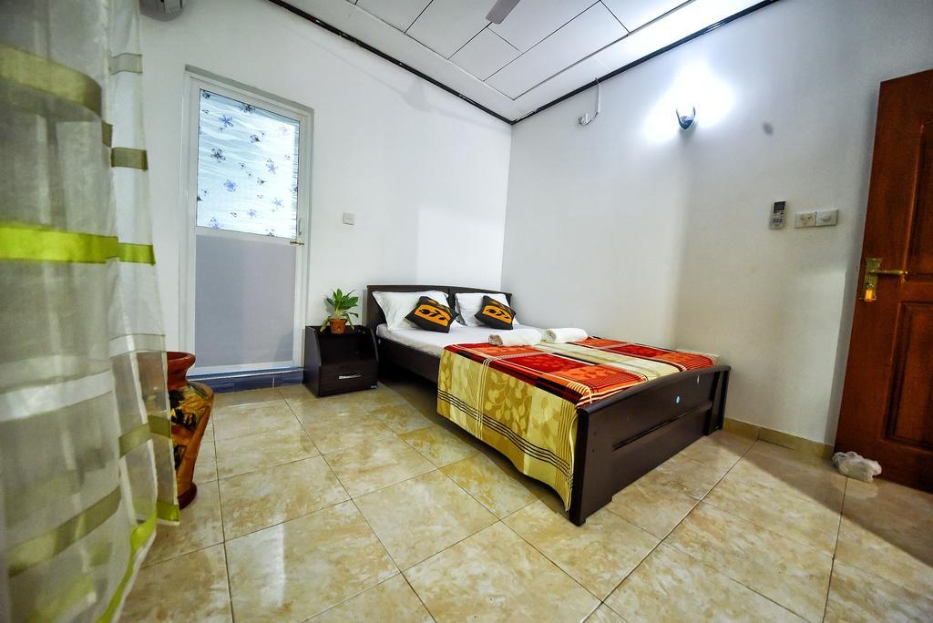 Asian Villa Negombo Exterior photo